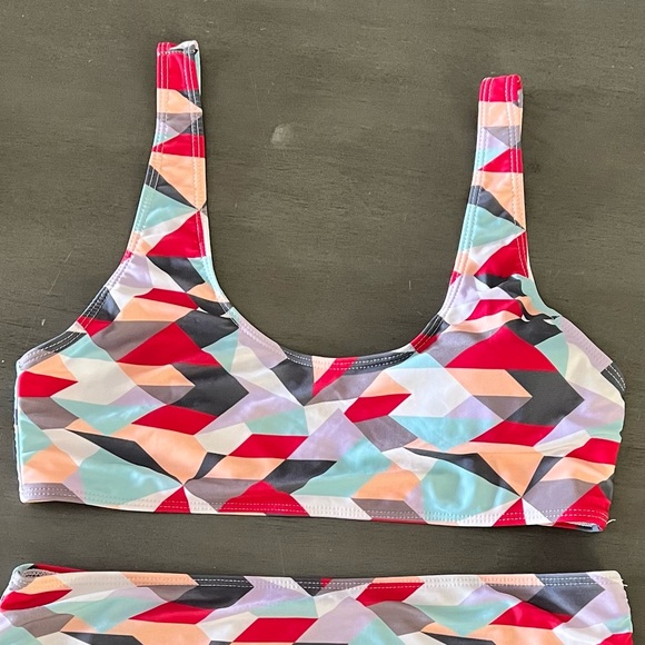 Red Aqua Peach Gray Pixelated High Waist Retro Moderate Coverage Geo Bikini L - Picture 2 of 4